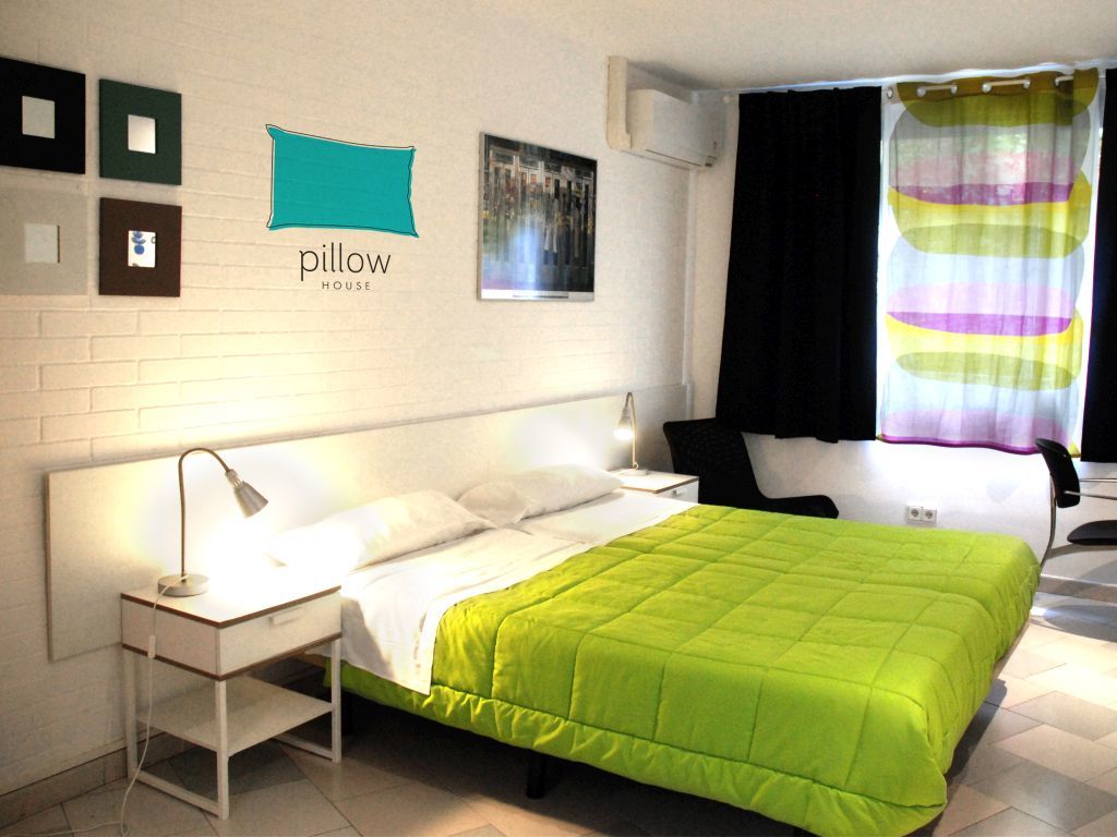 Bypillow House Барселона Екстер'єр фото